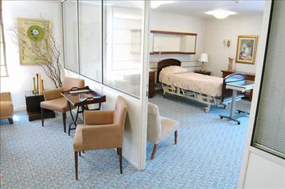Patient's Room - Istanbul Memorial Hospital - مستشفى إسطنبول التذكاري