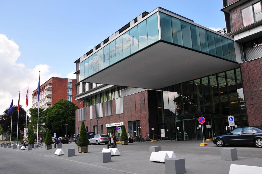 Front View Main Building - University Medical Center Hamburg-Eppendorf - مركز هامبورج – إبندورف الطبي الجامعي