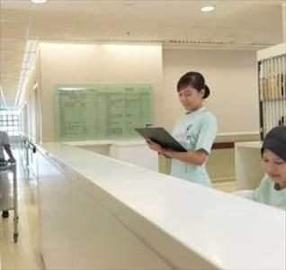 Nursing Station - Mahkota Medical Centre - مركز التاج الطبي