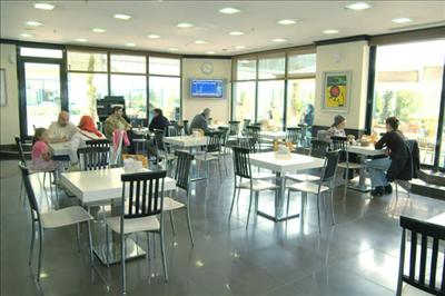 Cafe Area - Istanbul Memorial Hospital - مستشفى إسطنبول التذكاري