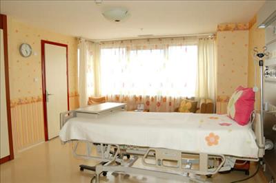 Patient's Room - Istanbul Memorial Hospital - مستشفى إسطنبول التذكاري